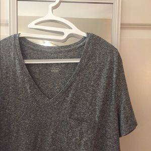 grey pocket tee
